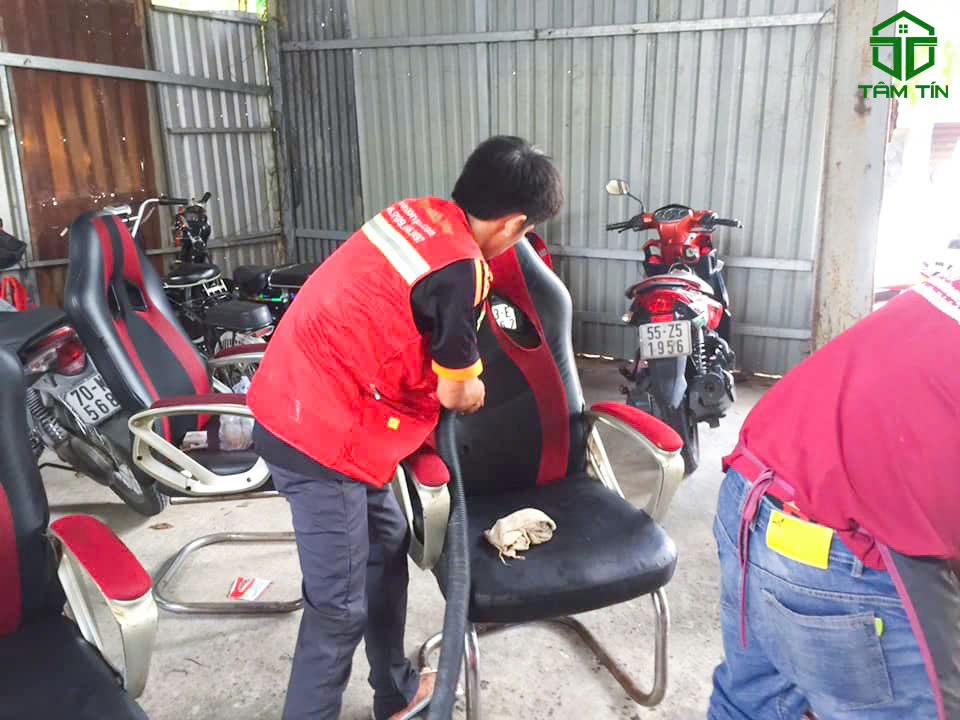 Giặt Ghế